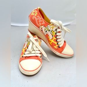 ES HARDY DESIGNS tennis shoes size 6 us